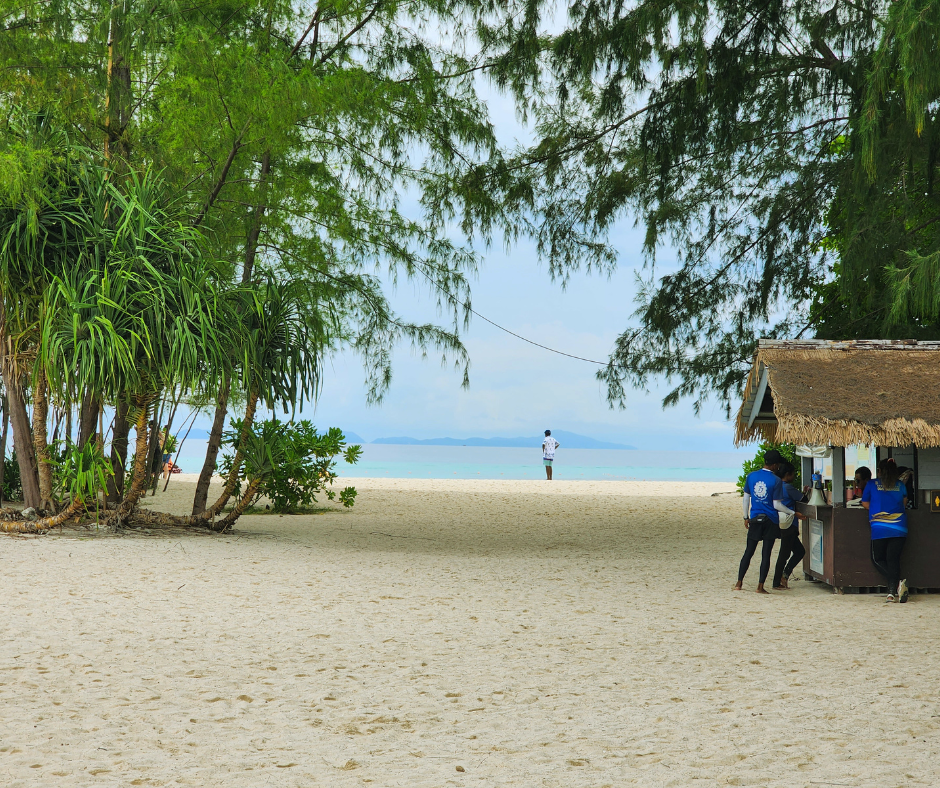 tour-listing-details-slide