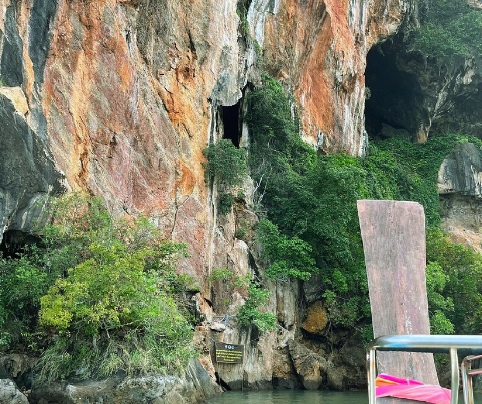 tour-listing-details-slide