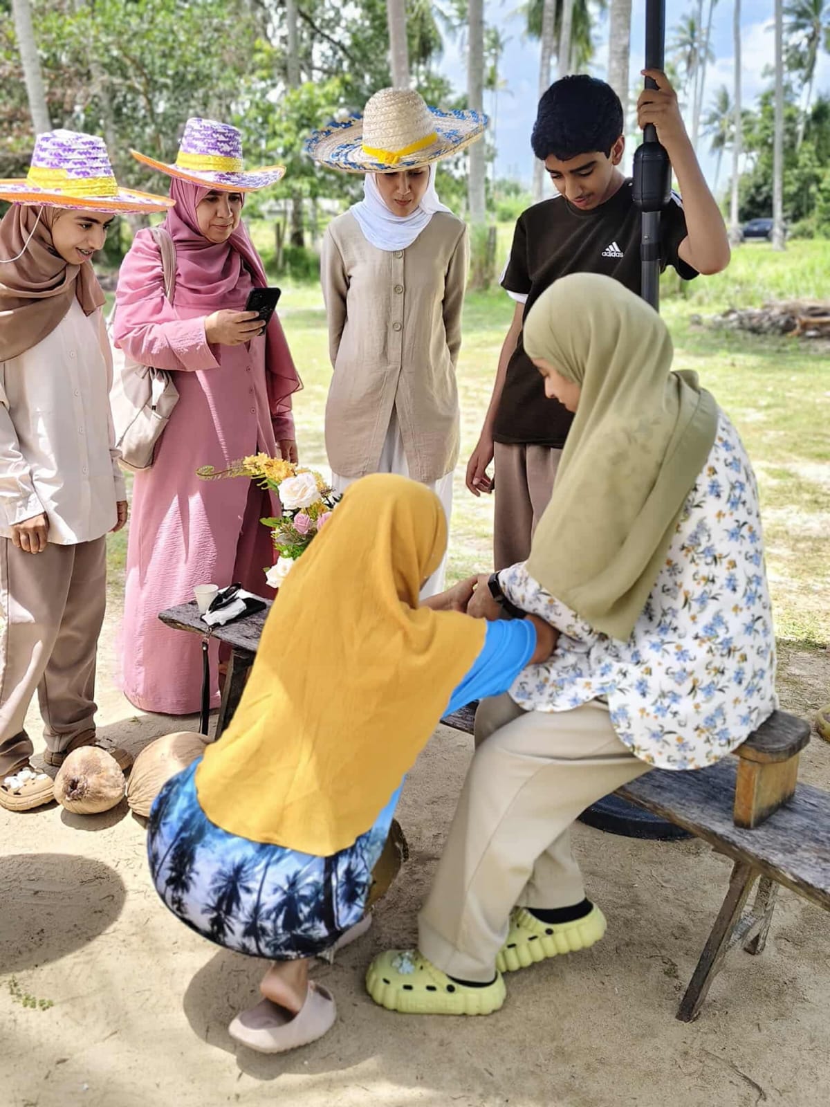 tour-listing-details-slide