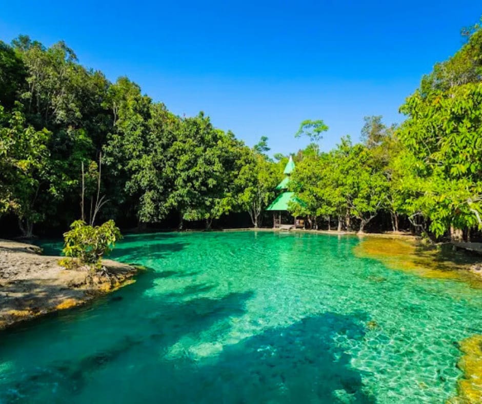 tour-listing-details-slide