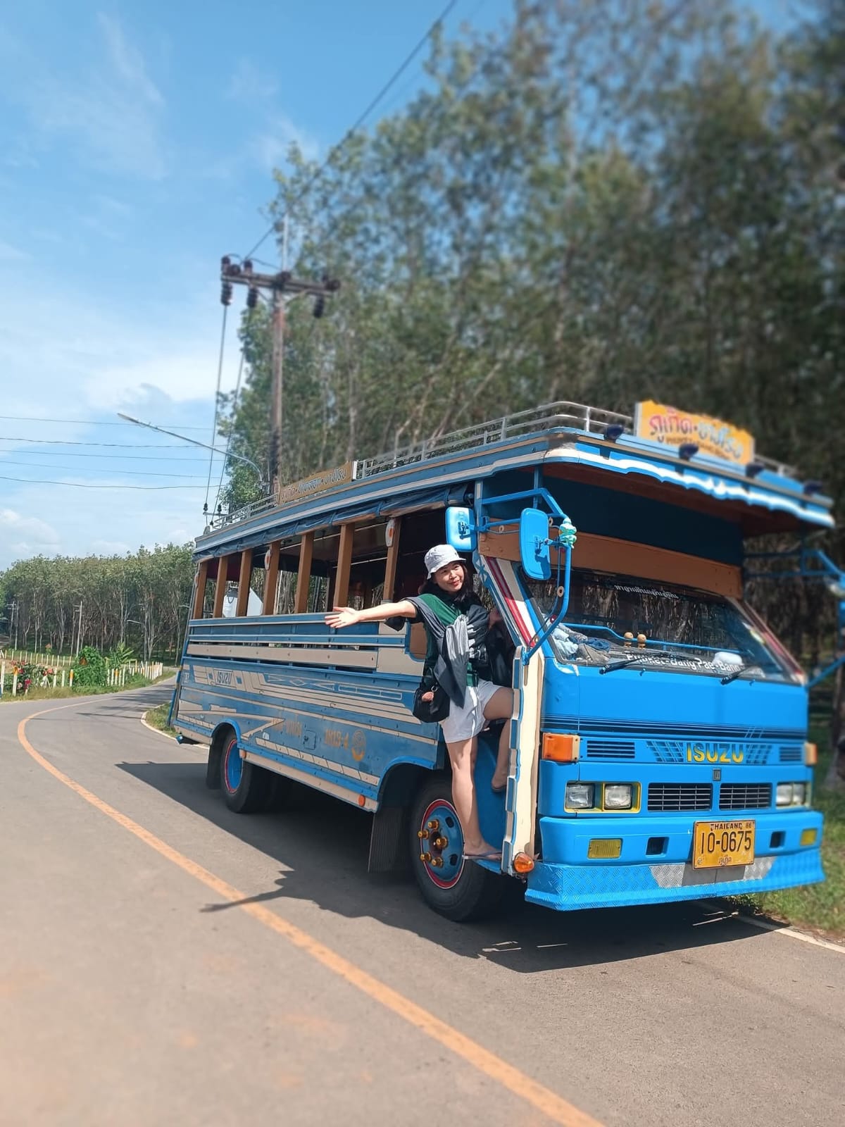 tour-listing-details-slide