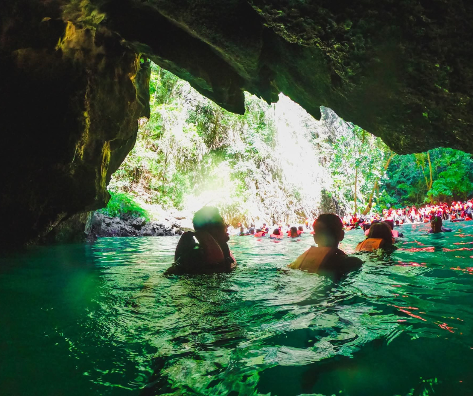 tour-listing-details-slide