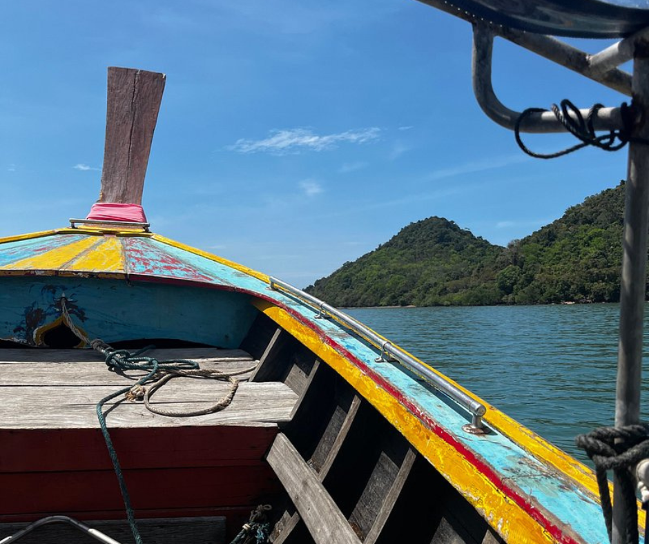 tour-listing-details-slide